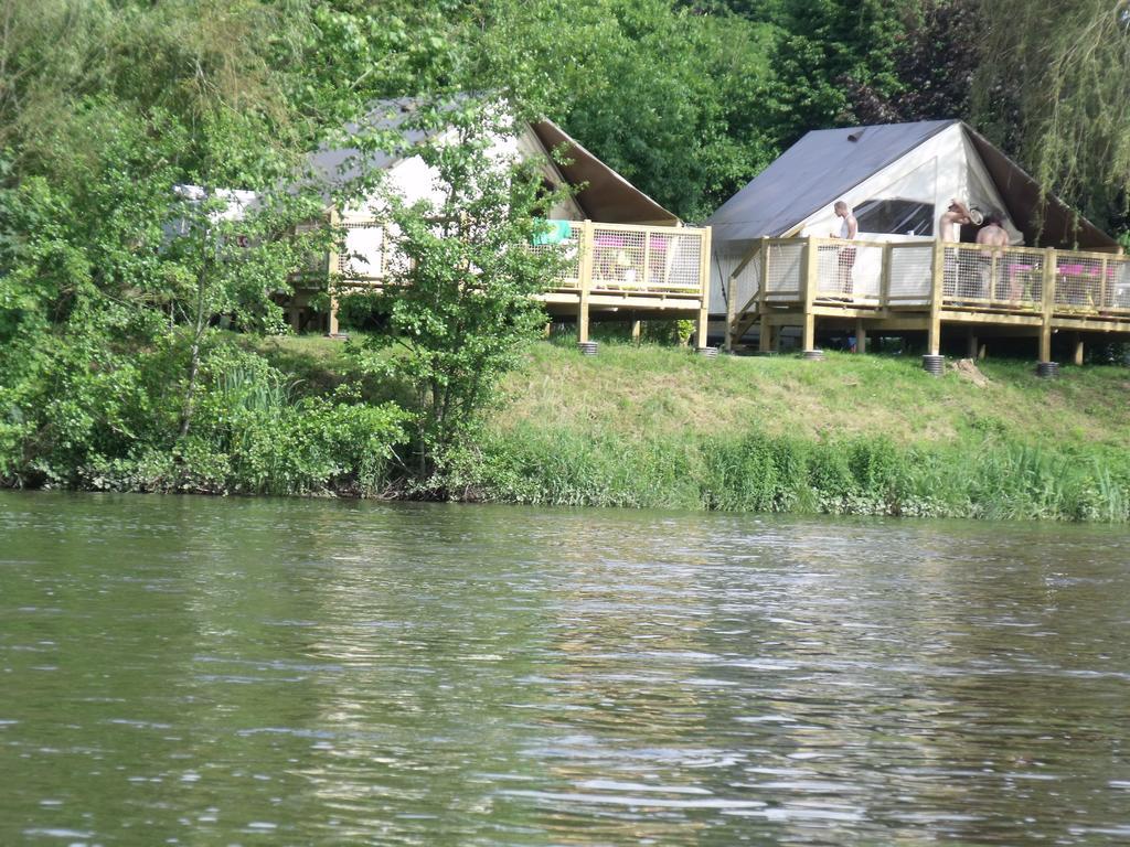Camping Des Ribieres กงโฟลองส์ ภายนอก รูปภาพ