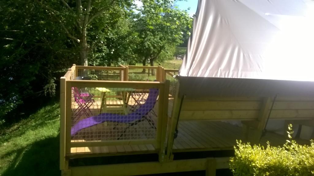 Camping Des Ribieres กงโฟลองส์ ภายนอก รูปภาพ