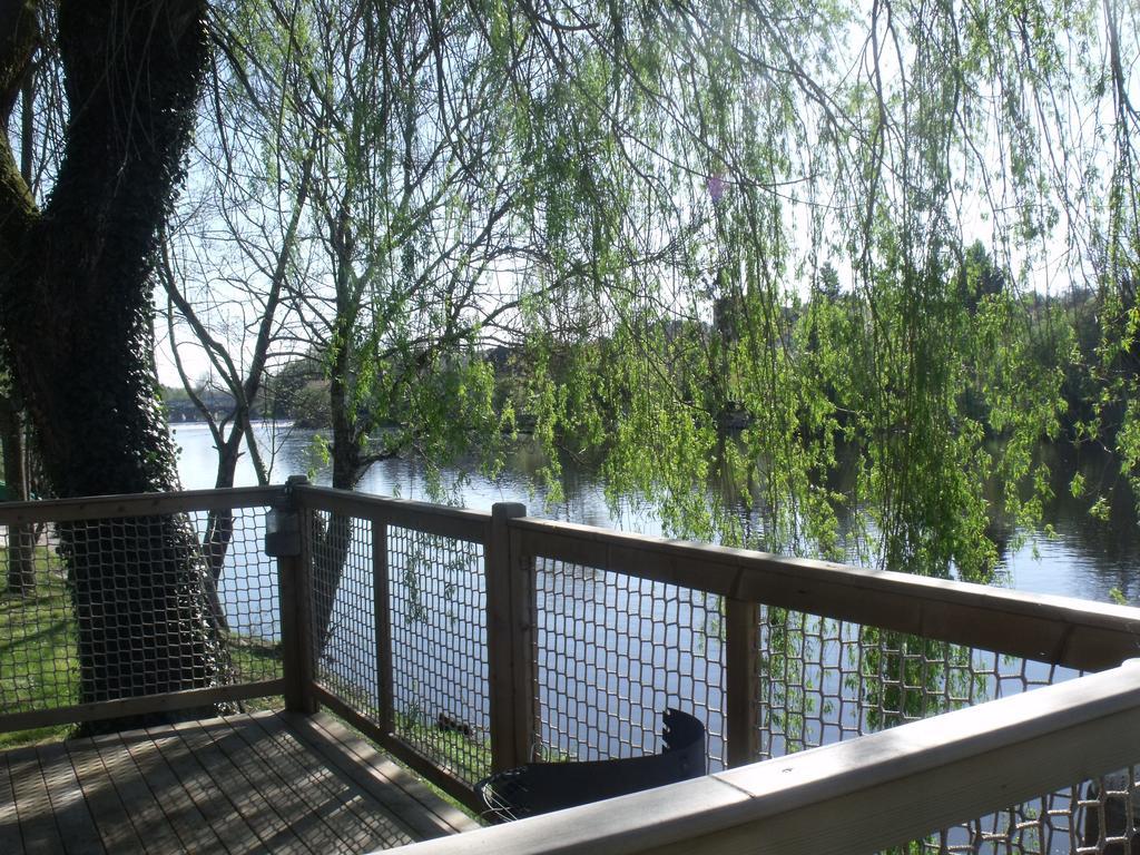 Camping Des Ribieres กงโฟลองส์ ภายนอก รูปภาพ