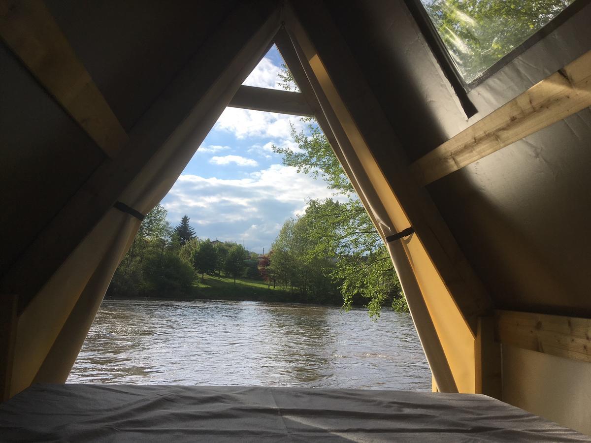 Camping Des Ribieres กงโฟลองส์ ภายนอก รูปภาพ