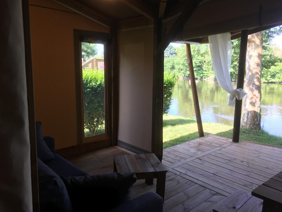 Camping Des Ribieres กงโฟลองส์ ภายนอก รูปภาพ