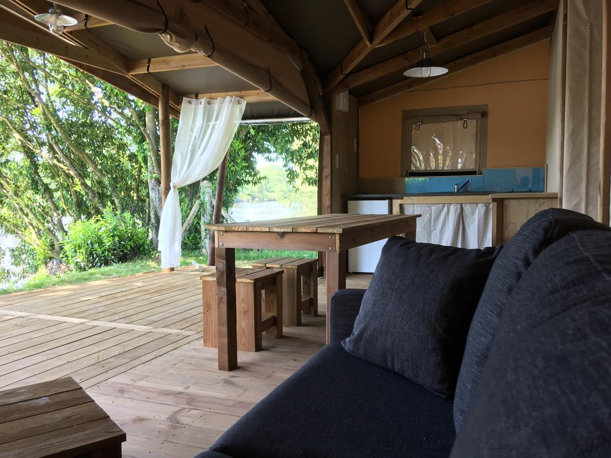 Camping Des Ribieres กงโฟลองส์ ภายนอก รูปภาพ
