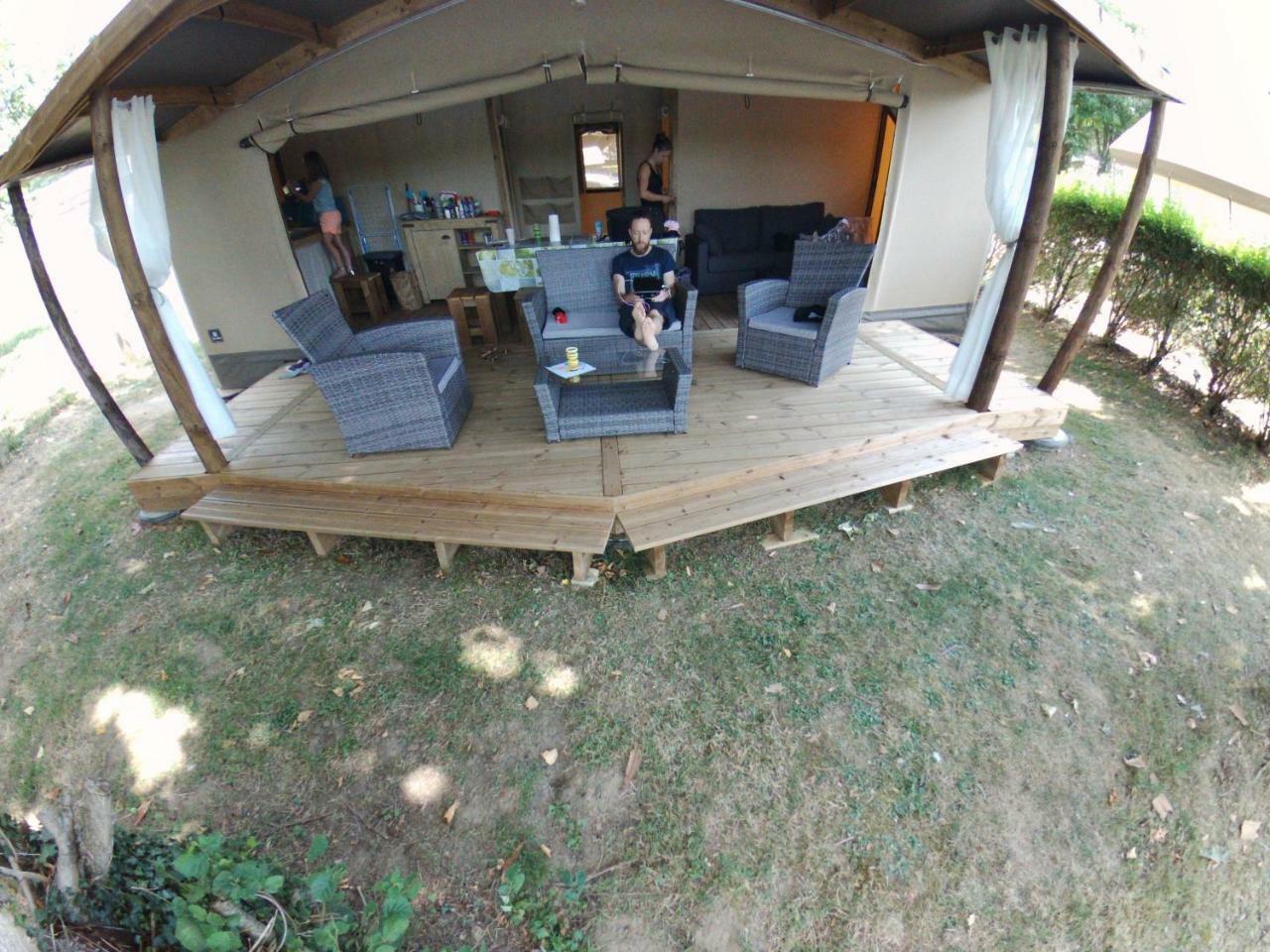 Camping Des Ribieres กงโฟลองส์ ภายนอก รูปภาพ